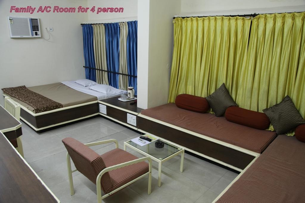 Hotel Aditya Rajkot Dış mekan fotoğraf
