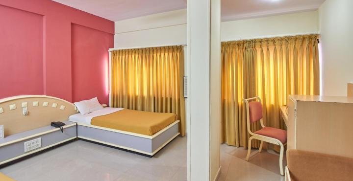 Hotel Aditya Rajkot Dış mekan fotoğraf